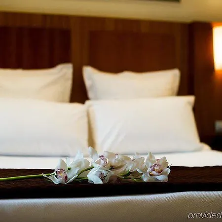 Hotel Leflet Valme Dos Hermanas